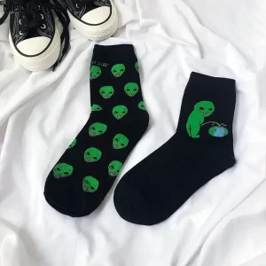 http://Calcetines%20de%20algodón%20transpirables%20con%20diseño%20de%20Alien%20Planet%20para%20mujer,%20calcetín%20Unisex%20de%20divertida%20caricatura%20de%20gato%20creativo,%201%20par,%20Otoño%20e%20Invierno